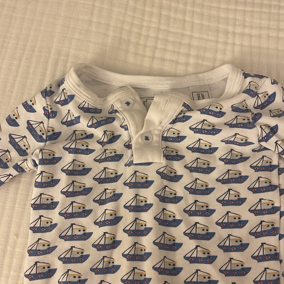 Lila and Hayes pjs. 6-12 months. Fits snug. - Picture 4 of 6